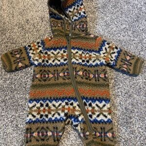 Old Navy Multicolor Patterned Kids Footie